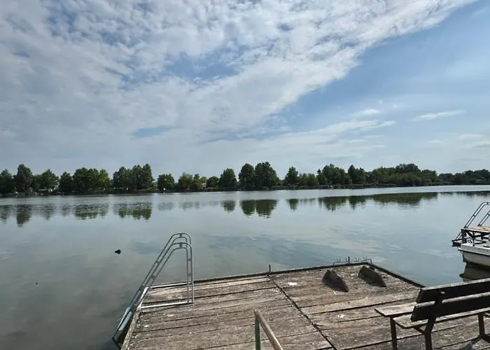 Apartament Szilvia Makád